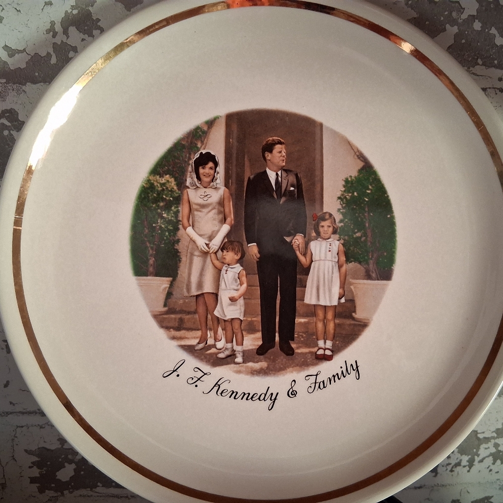 J.F. Kennedy & Family Commemorative Plate with Gold Trim